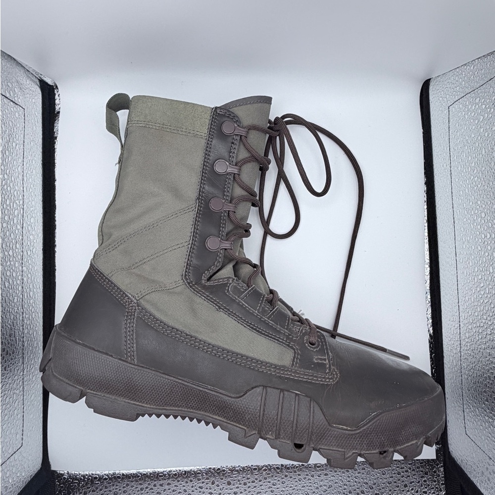 Nike Men's Tactical Lace-Up Boot in Olive/Black size: 6